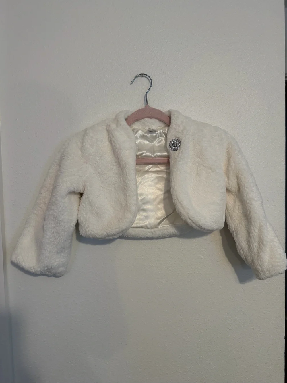 Gymboree Ivory Faux Fur Cropped Bolero with Decorative Brooch